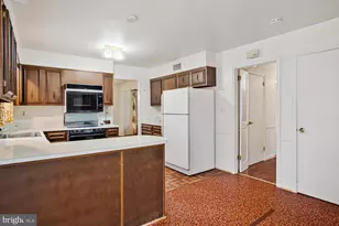 9470 Dunloggin Rd, Ellicott City, MD 21042 - Photo 12
