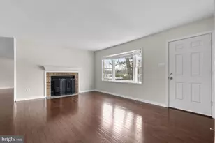 4714 Hale Haven Dr, Ellicott City, MD 21043 - Photo 4