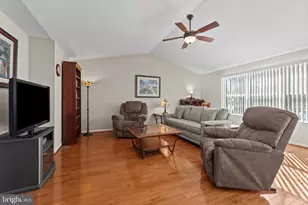 8953 Chapel Ave, Ellicott City, MD 21043 - Photo 6