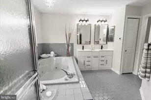 9606 Casper Ct E, Ellicott City, MD 21042 - Photo 50