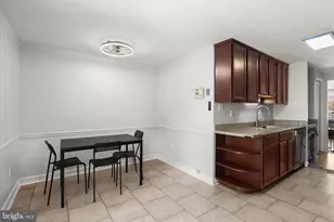 7055 Melting Shadows Ln, Columbia, MD 21045 - Photo 10