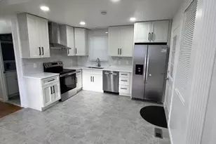 6377 Woodburn Ave, Elkridge, MD 21075 - Photo 2