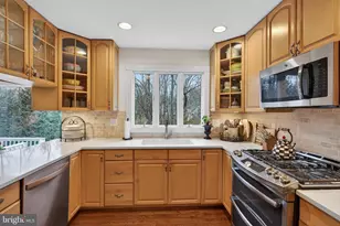 3143 Kings Ct, Ellicott City, MD 21042 - Photo 16