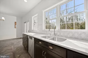 10312 Kingsway Ct, Ellicott City, MD 21042 - Photo 36