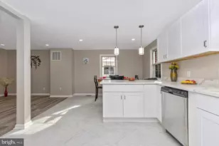 6738 Allview Dr, Columbia, MD 21046 - Photo 10