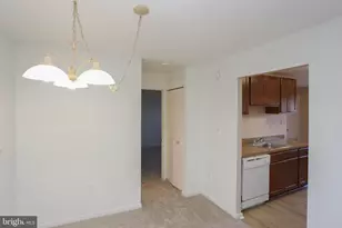 8711 Hayshed Ln, Columbia, MD 21045 - Photo 8