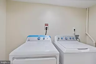 7388 Hickory Log Cir, Columbia, MD 21045 - Photo 48