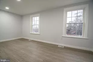 6096 Rock Glen Dr, Elkridge, MD 21075 - Photo 16