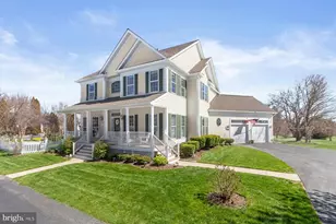 10800 Robin Lynn Dr, Ellicott City, MD 21042 - Photo 1