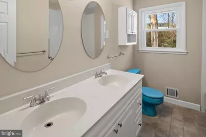 7926 Helmart Drive, Laurel, MD 20723 - Photo 28