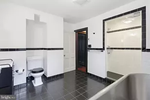 8556 Frederick Rd, Ellicott City, MD 21043 - Photo 26