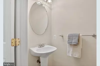 5904 Abrianna Way #B, Elkridge, MD 21075 - Photo 14