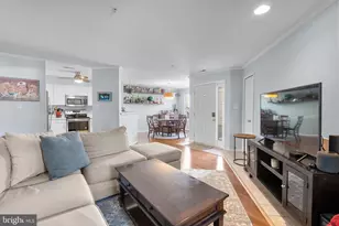 7634 Stony Creek Ln, Ellicott City, MD 21043 - Photo 8