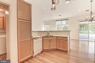 10706 Symphony Way, Columbia, MD 21044 - Photo 14