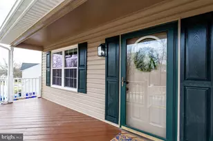 6186 Fairbourne Ct, Hanover, MD 21076 - Photo 2