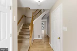 5702 Goldfinch Ct, Ellicott City, MD 21043 - Photo 4