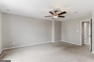 5702 Goldfinch Ct, Ellicott City, MD 21043 - Photo 38