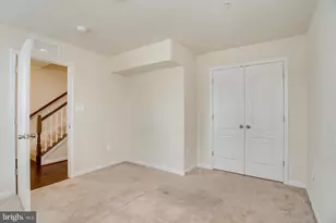 7045 Banbury Dr, Hanover, MD 21076 - Photo 10