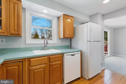 8428 Braddock Way, Columbia, MD 21046 - Photo 12