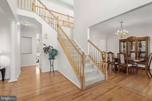 6009 Bee Ct, Elkridge, MD 21075 - Photo 2