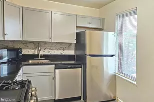 9639 White Acre Rd, Columbia, MD 21045 - Photo 14