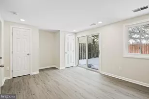 9411 Merryrest Rd, Columbia, MD 21045 - Photo 8