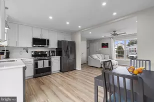 6432 Woodland Forest Dr, Elkridge, MD 21075 - Photo 10