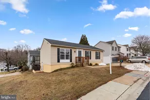 6432 Woodland Forest Dr, Elkridge, MD 21075 - Photo 2