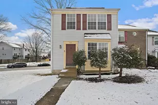 9401 Riverbrink Ct, Laurel, MD 20723 - Photo 14