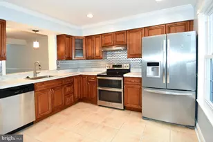 11796 Lone Tree Ct, Columbia, MD 21044 - Photo 4