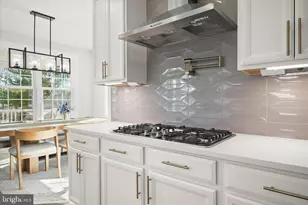 7936 Lawndale Cir, Columbia, MD 21044 - Photo 12