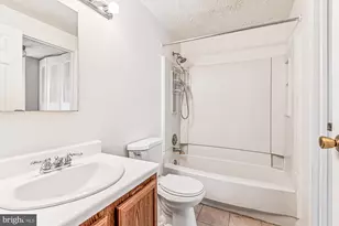 5995 Rowanberry Dr, Elkridge, MD 21075 - Photo 8