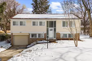 10747 Evening Wind Ct, Columbia, MD 21044 - Photo 1