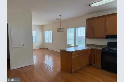 7429 Cedar Grove Lane N, Elkridge, MD 21075 - Photo 2