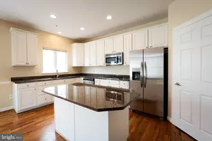 4815 Portsmouth Rd, Ellicott City, MD 21042 - Photo 14