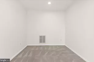 8666 Manahan Dr, Ellicott City, MD 21043 - Photo 34