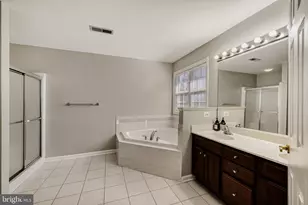 8375 Mitzy Ln, Ellicott City, MD 21043 - Photo 16