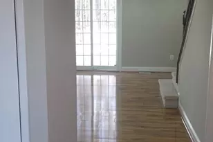 7886 Marioak Dr, Elkridge, MD 21075 - Photo 2