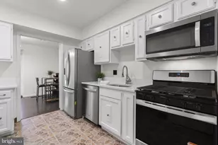 10051 Windstream Dr, Columbia, MD 21044 - Photo 16