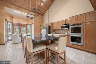 13304 Ridgewood Dr, Ellicott City, MD 21042 - Photo 14