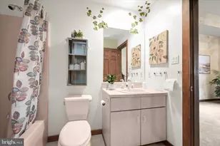 13304 Ridgewood Dr, Ellicott City, MD 21042 - Photo 58