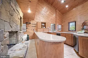 13304 Ridgewood Dr, Ellicott City, MD 21042 - Photo 22
