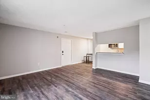 6215 Sandpiper Ct, Elkridge, MD 21075 - Photo 12