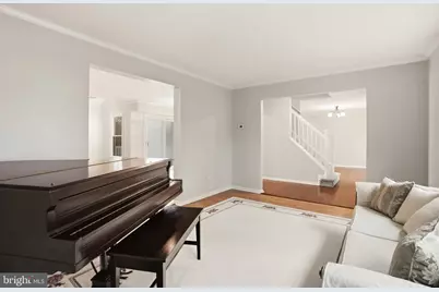 10218 Raleigh Tavern Lane, Ellicott City, MD 21042 - Photo 6