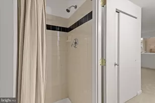 9811 Rainleaf Ct, Columbia, MD 21046 - Photo 24