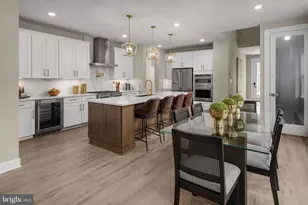 9977 Baker Ln, Ellicott City, MD 21042 - Photo 2