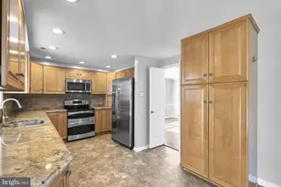 2855 Country Ln, Ellicott City, MD 21042 - Photo 6