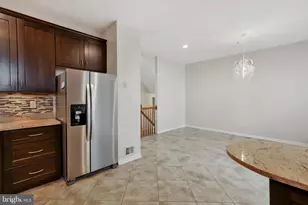 7327 Rocky Creek Dr, Columbia, MD 21046 - Photo 6