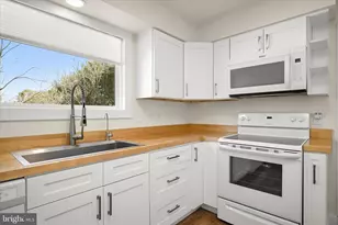 14586 Macclintock Dr, Glenwood, MD 21738 - Photo 14