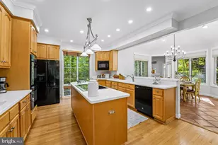 13798 Lakeside Dr, Clarksville, MD 21029 - Photo 18